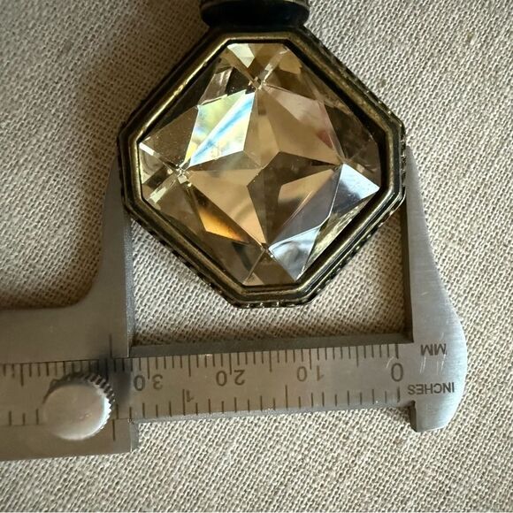 ROYAL CROWN BRONZE PENDANT – LARGE FAUX DIAMOND HEXAGON - Picture 7 of 17